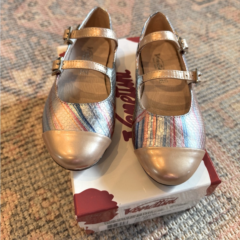 Venettini rose gold flats size 29 girls